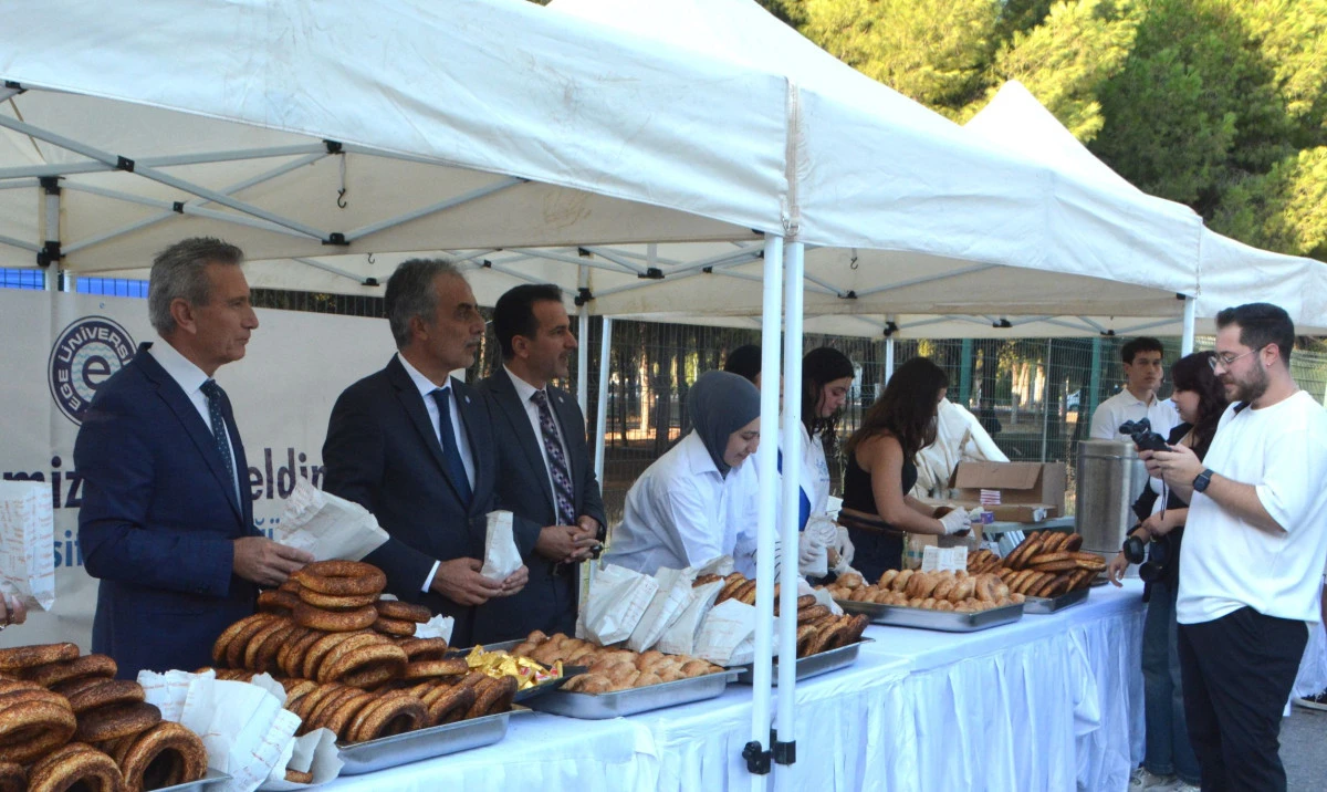 Rekt&ouml;r Prof. Dr. Alcı&rsquo;dan &ouml;ğrencilere sıcak karşılama