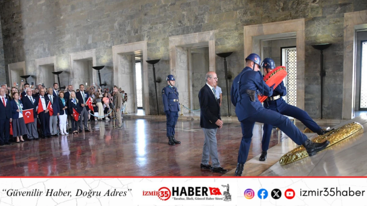 ROTARYENLER YENİ DÖNEME ANITKABİR’DE ATA’YA SAYGIYLA BAŞLADI