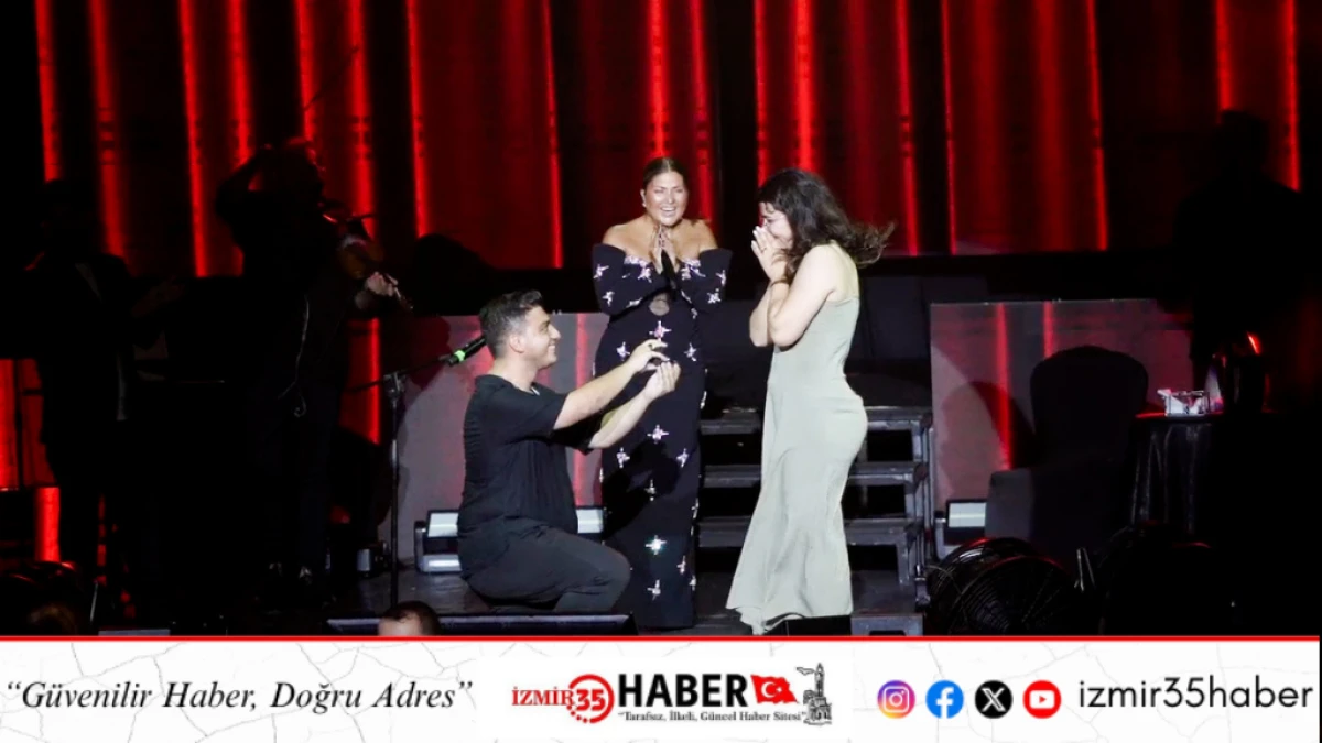 SAHNEDE UNUTULMAZ ANLAR: SİBEL CAN’IN ORKESTRASINDA EVLENME TEKLİFİ!