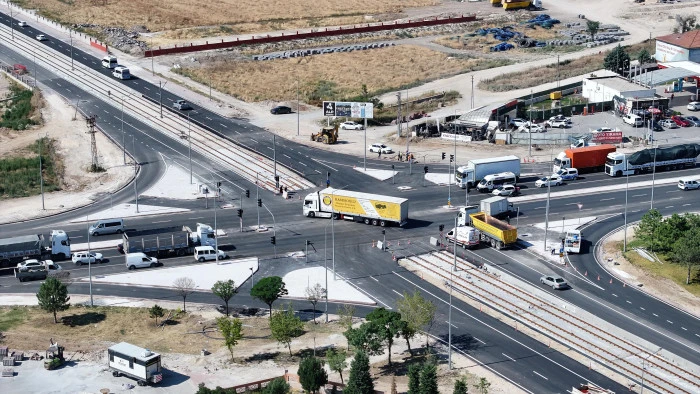 ŞEHİR HASTANESİ-YENİ SANAYİ TRAMVAY HATTI G&Uuml;ZERG&Acirc;HINDAKİ B&Ouml;LGELERİN YOL ALTYAPISI