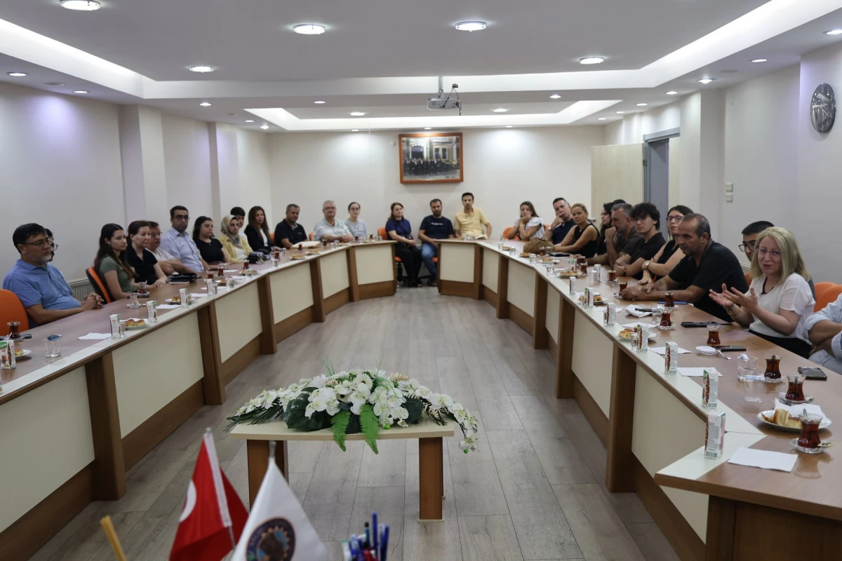 Sınavlarda derece yapanlara Salihli TSO&rsquo;dan &ouml;d&uuml;l