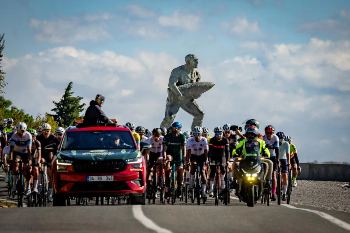 &Scaron;KODA &Ccedil;ANAKKALE GRAN FONDO&rsquo;DA ŞAMPİYONLAR BELLİ OLDU