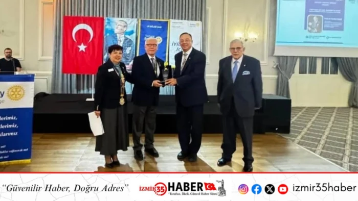 TOPHANE ROTARY&rsquo;DEN PROF. DR. T&Uuml;RKER KILI&Ccedil;&rsquo;A MESLEK HİZMET &Ouml;D&Uuml;L&Uuml;