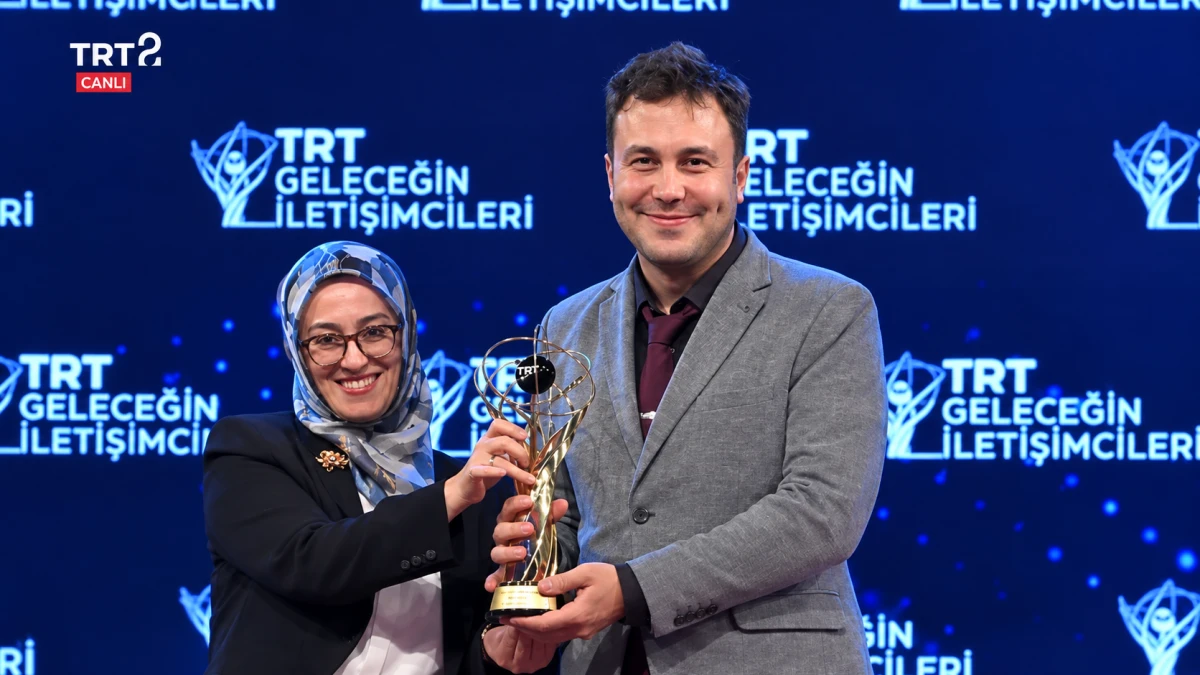 TRT Geleceğin İletişimcileri Yarışması&rsquo;ndan Birincilik &Ouml;d&uuml;l&uuml; ile D&ouml;nd&uuml;