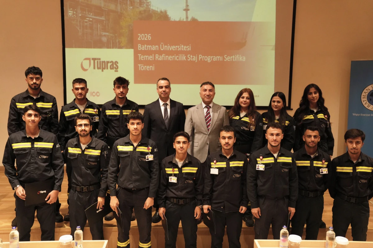 T&uuml;praş, Temel Rafinericilik Staj Programıyla Meslek Y&uuml;ksekokulu &Ouml;ğrencilerini Destekliyor