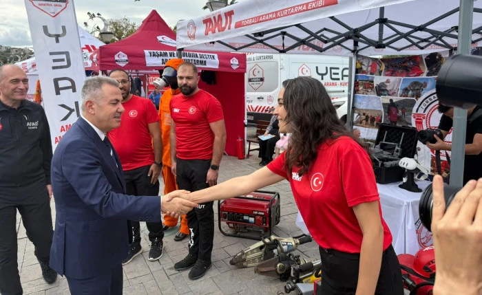 T&uuml;rkiye&rsquo;de Bir İlki Başaran TAKUT, Afet Risklerinin Azaltılması G&uuml;n&uuml; Etkinliğinde &Ccedil;alışmalarını Tanıttı