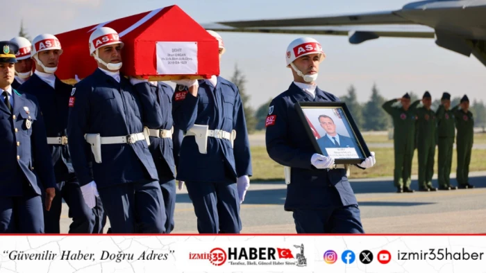 Uçak kazasında şehit olan iki subay Eskişehir’de karşılandı