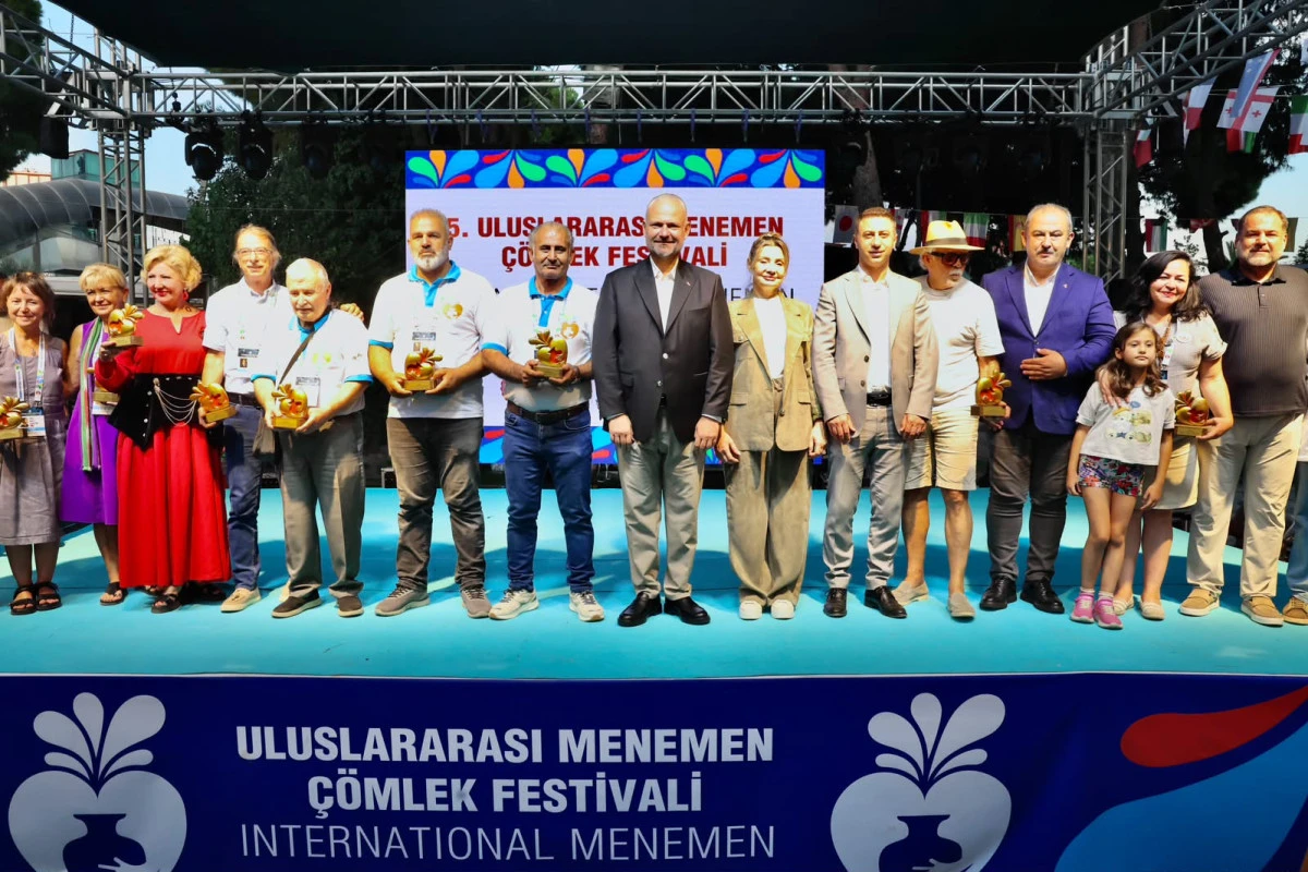 Uluslararası Menemen &Ccedil;&ouml;mlek Festivali'ne muhteşem final