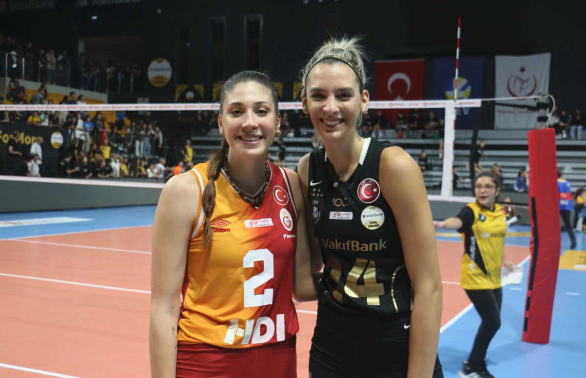 &Uuml;sk&uuml;dar &Uuml;niversiteli Filenin Sultanları zirvede!