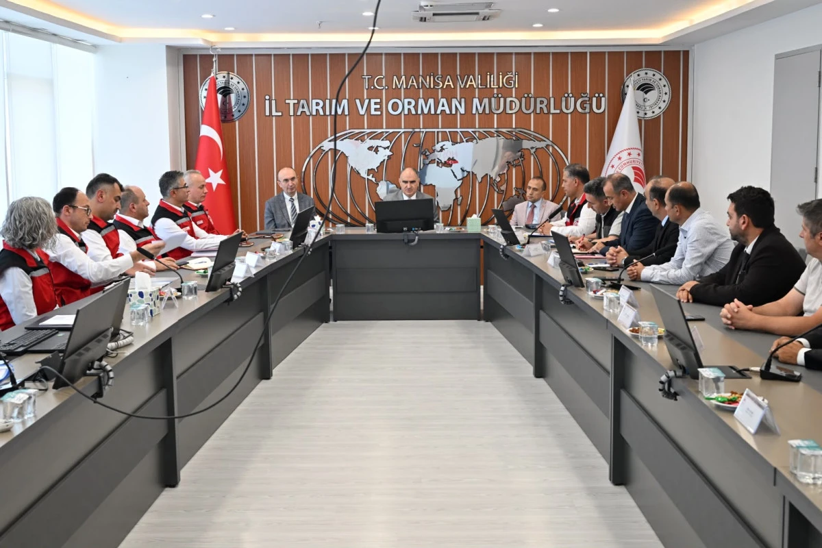 Vali &Ouml;zkan Başkanlığında Manisa'nın Tarımsal Potansiyeli ve Gelecek Vizyonu Değerlendirildi