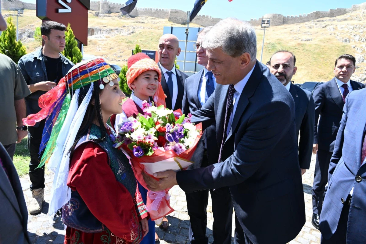 VAN&rsquo;DA DOKUZ G&Uuml;N S&Uuml;RECEK K&Uuml;LT&Uuml;R, SANAT VE LEZZET Ş&Ouml;LENİ BAŞLADI